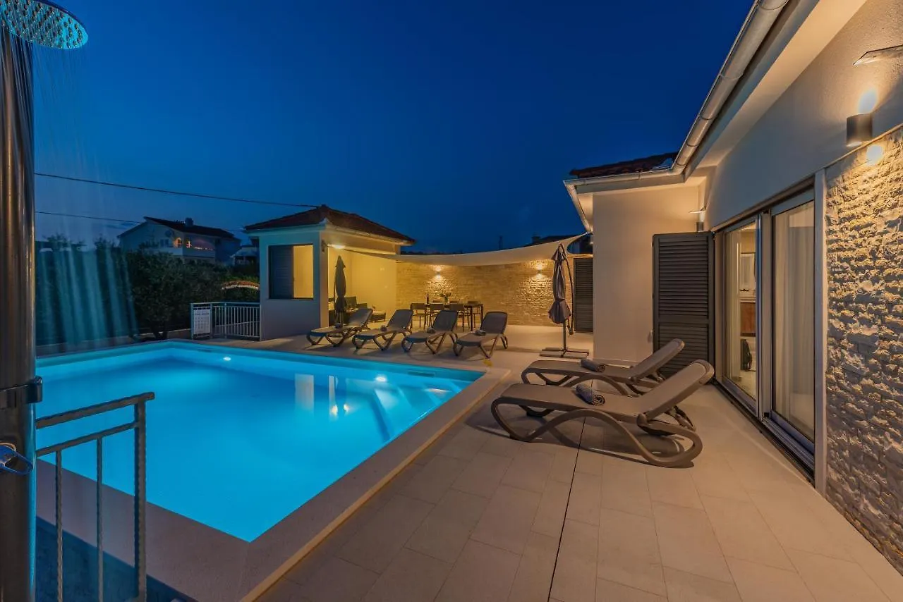 Villa Golubica Sukošan 0*,  كرواتيا